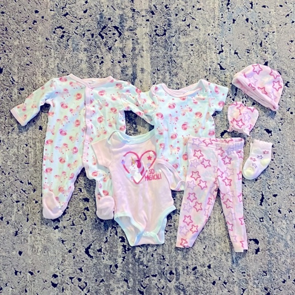 Unicorn Layette Set. 7 pieces. Baby girl. 3-6 months.